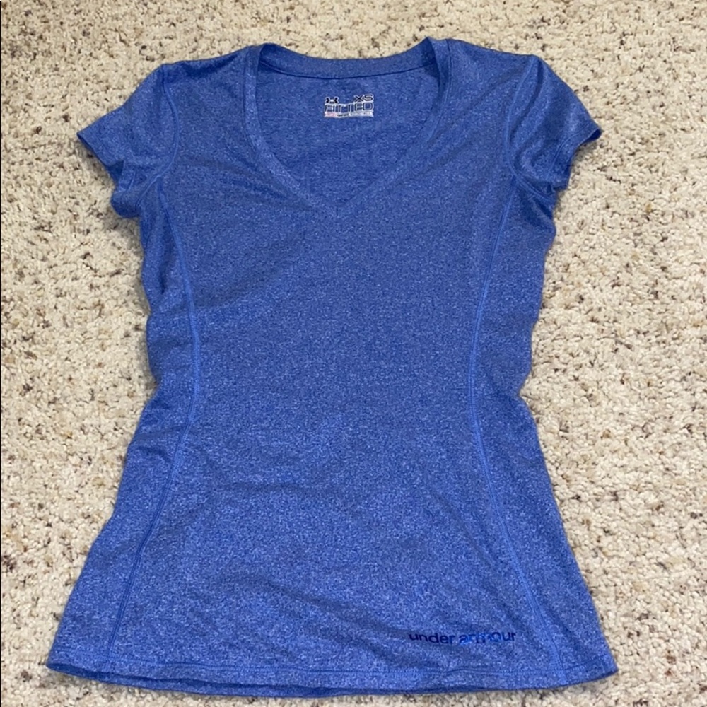 Under Armour fitted tee SIZE: XS